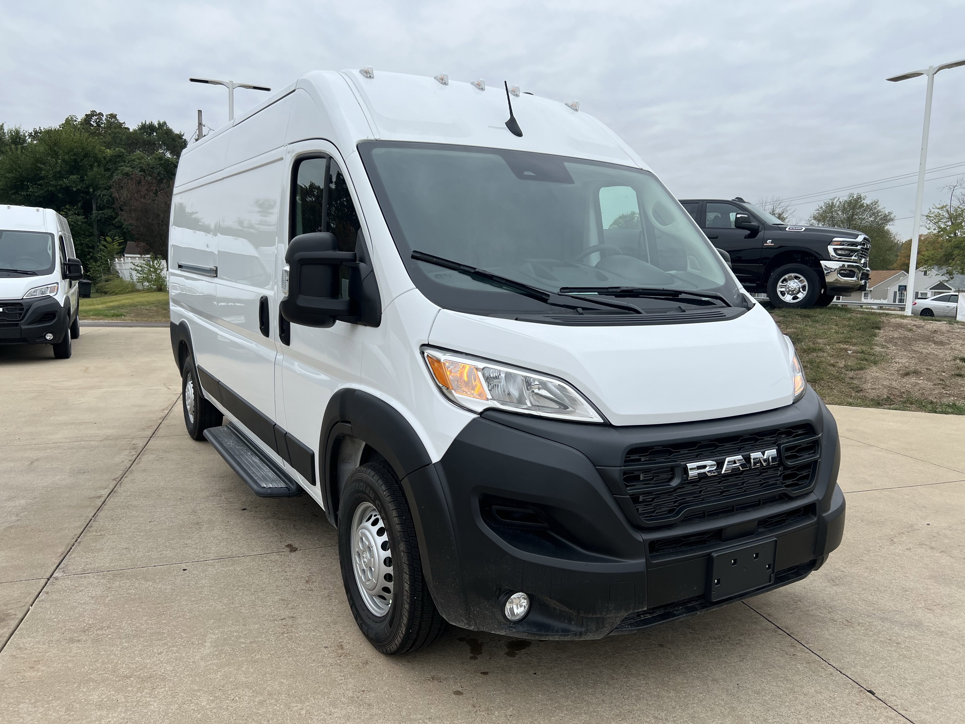 New 2026 RAM ProMaster 2500 w/ Convenience Group image 12