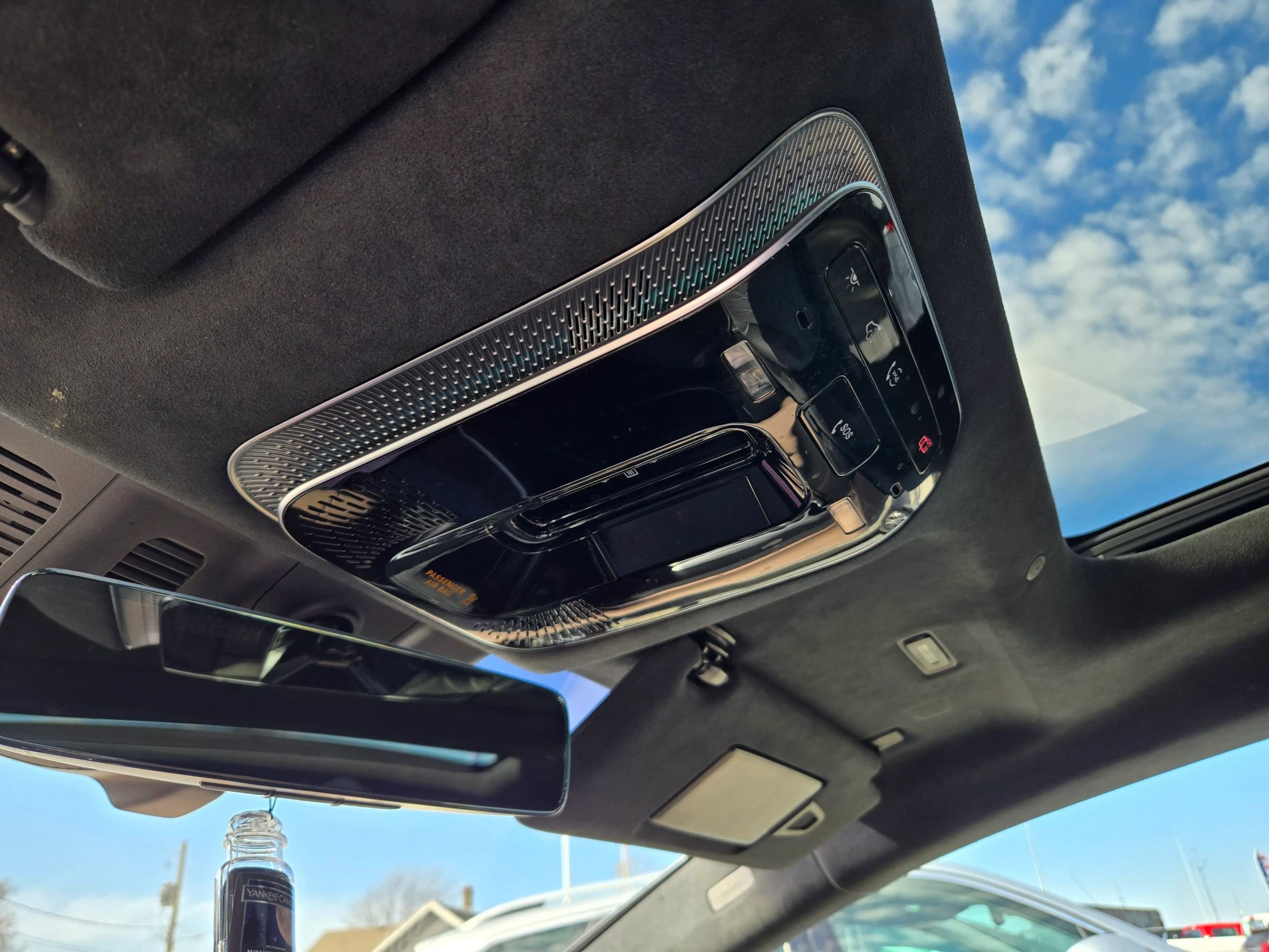 Used 2023 Mercedes-Benz EQS 580 4MATIC Sedan w/ Exclusive Trim Package image 54