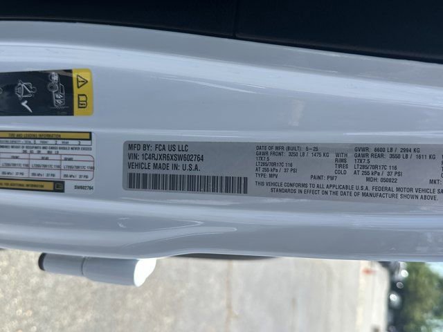 Certified 2025 Jeep Wrangler Unlimited Rubicon 4xe w/ Safety Group image 31