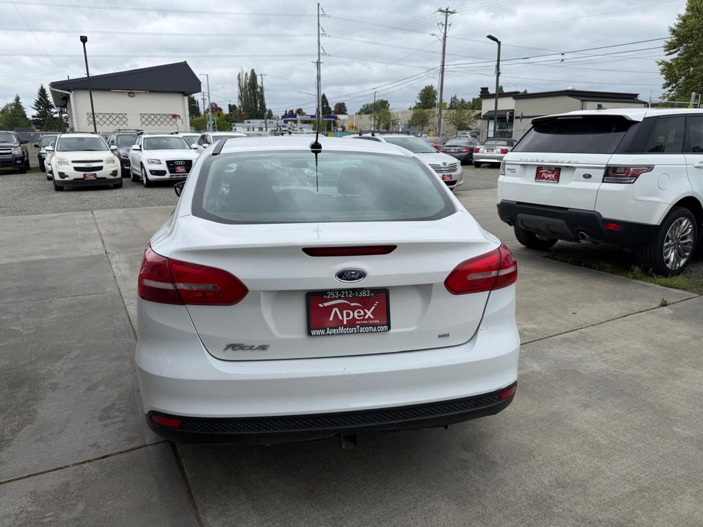 Used 2016 Ford Focus SE FWD image 6