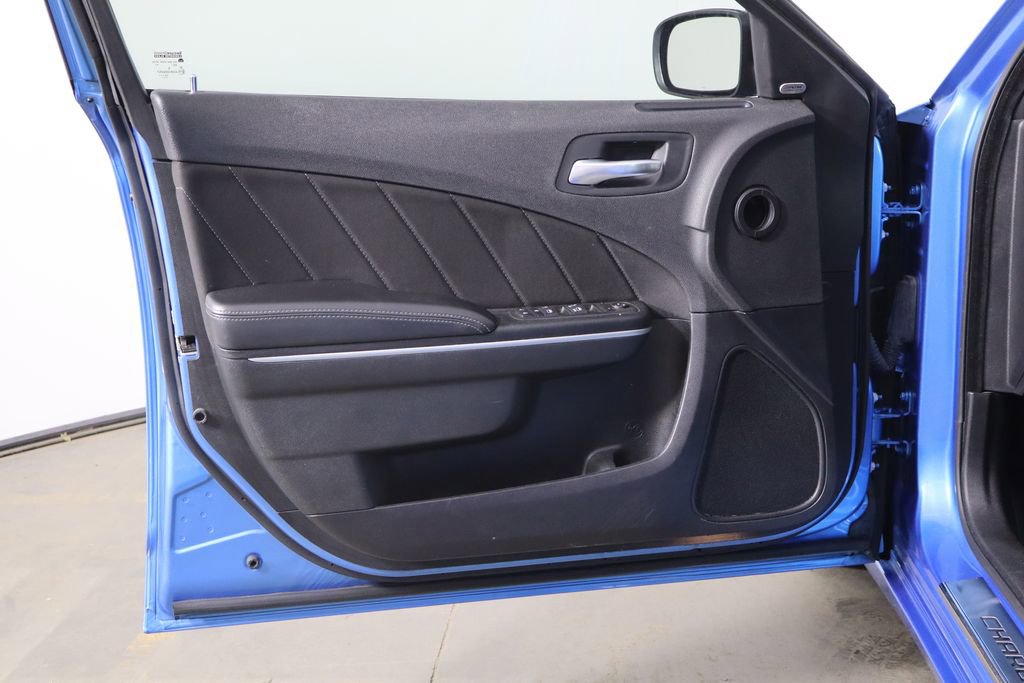 Used 2023 Dodge Charger SXT RWD image 19