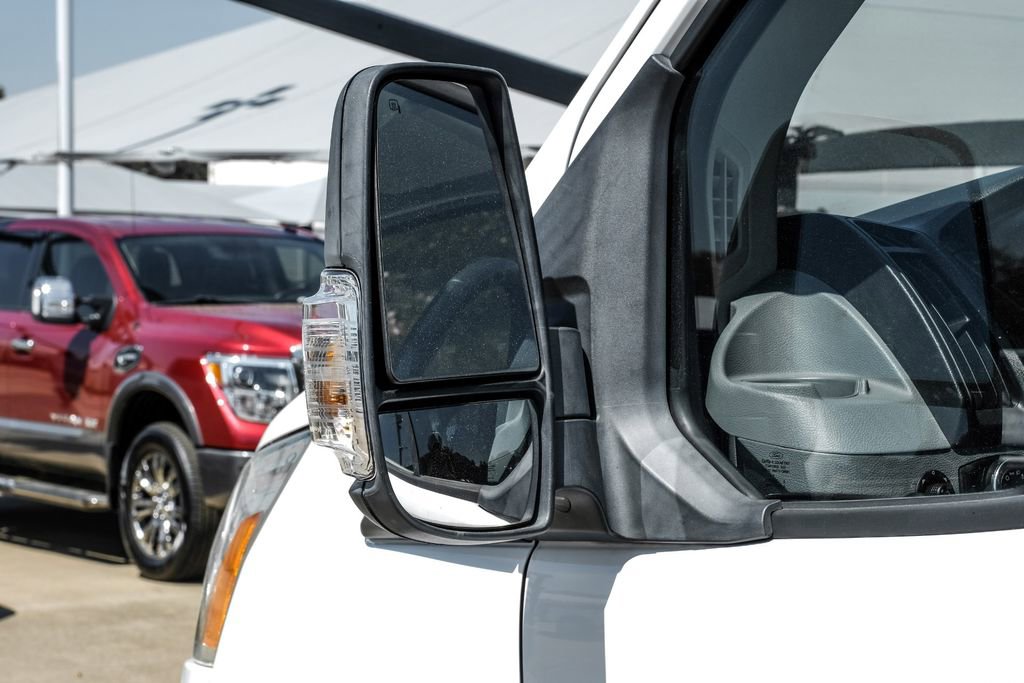 Used 2015 Ford Transit 150 XLT image 40