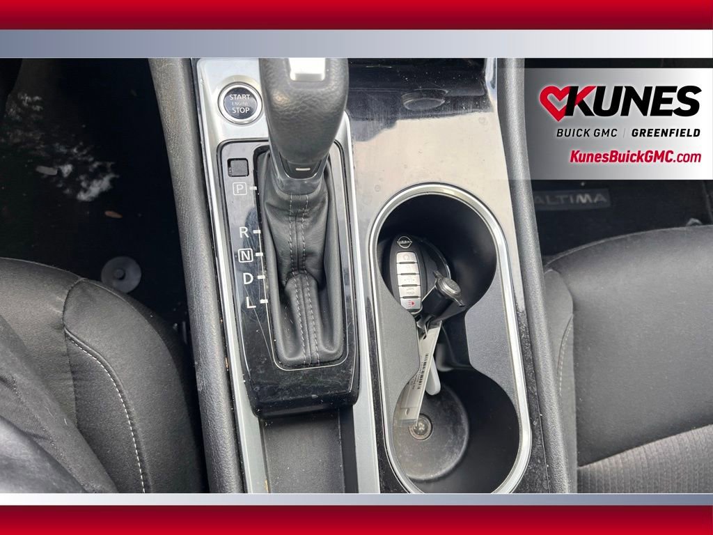 Used 2024 Nissan Altima 2.5 SV image 23