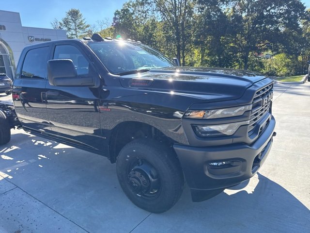 New 2026 RAM 3500 Tradesman video 1