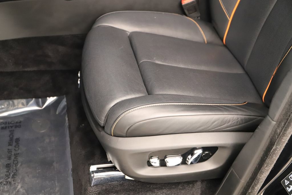 Used 2025 Rolls-Royce Cullinan Black Badge image 23