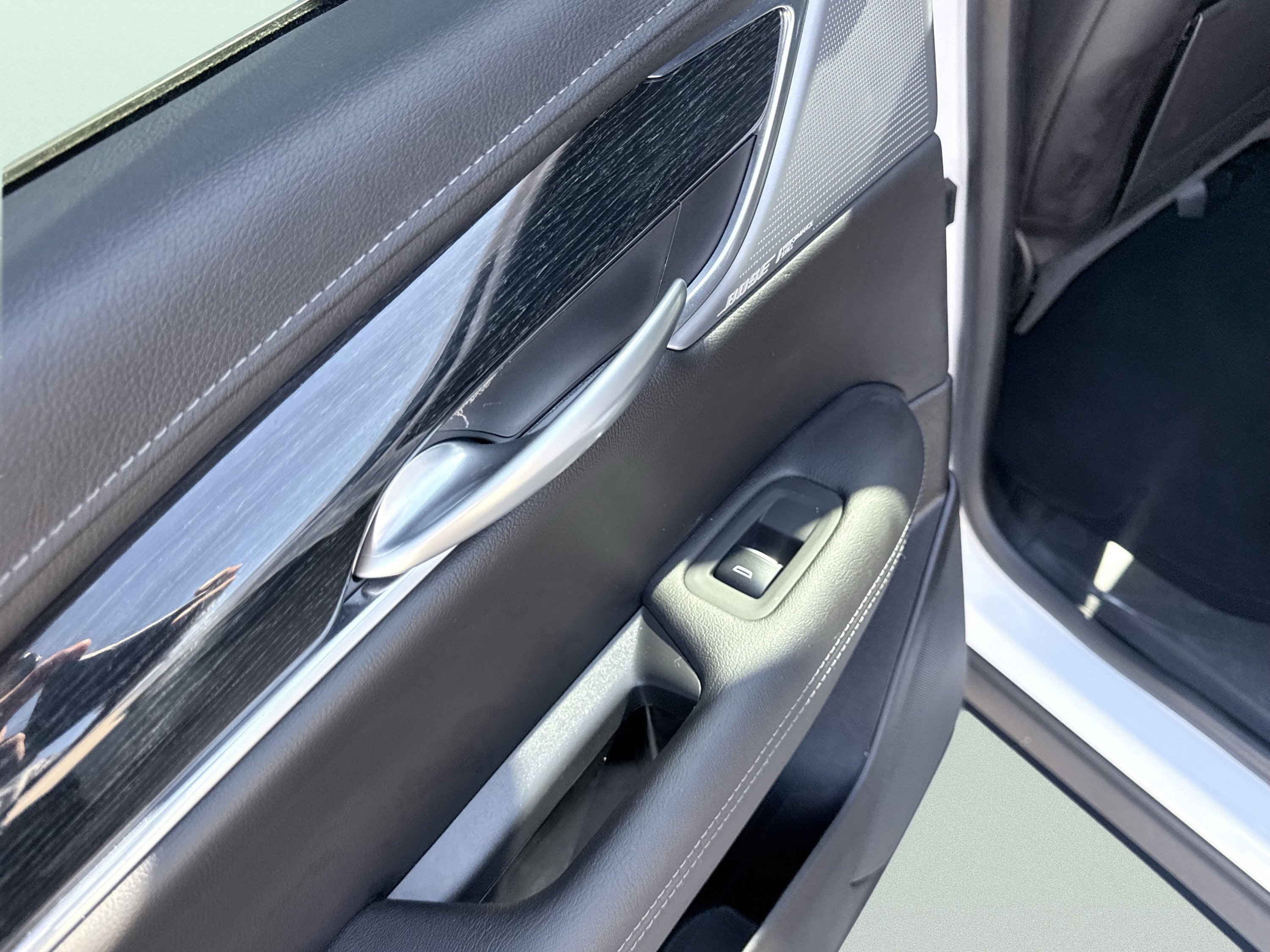 Used 2025 Cadillac XT5 Premium Luxury image 28