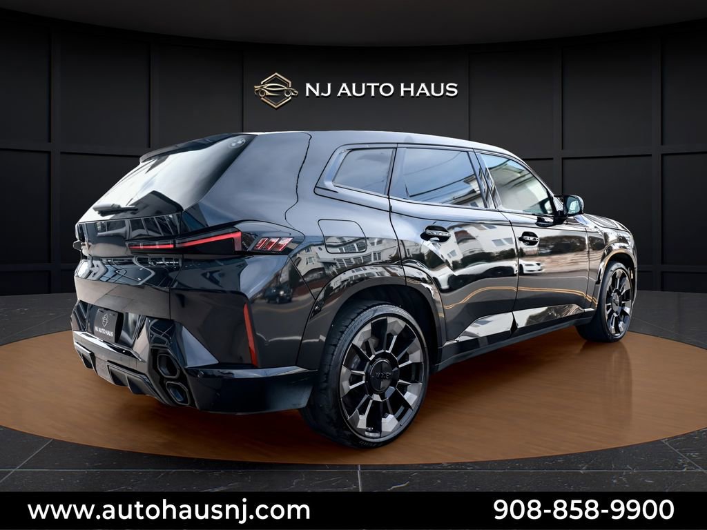 Used 2024 BMW XM image 8