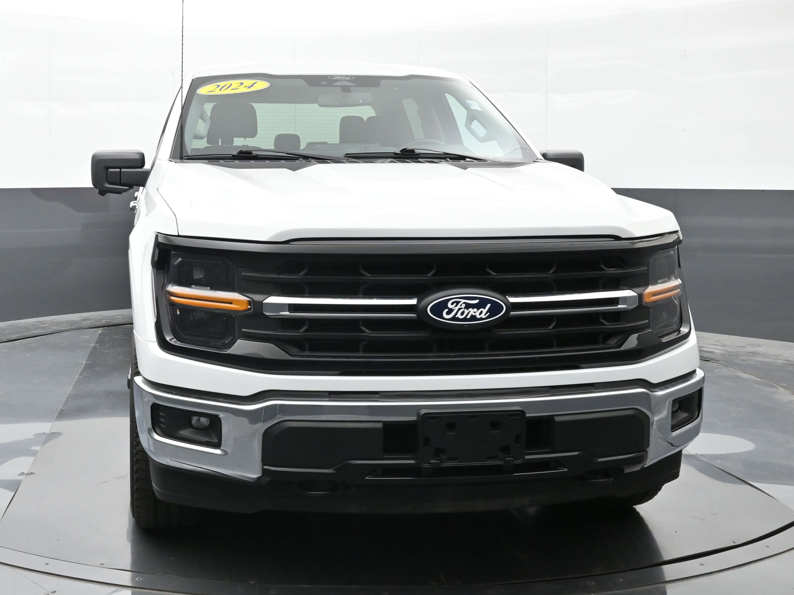 Used 2024 Ford F150 XLT image 2