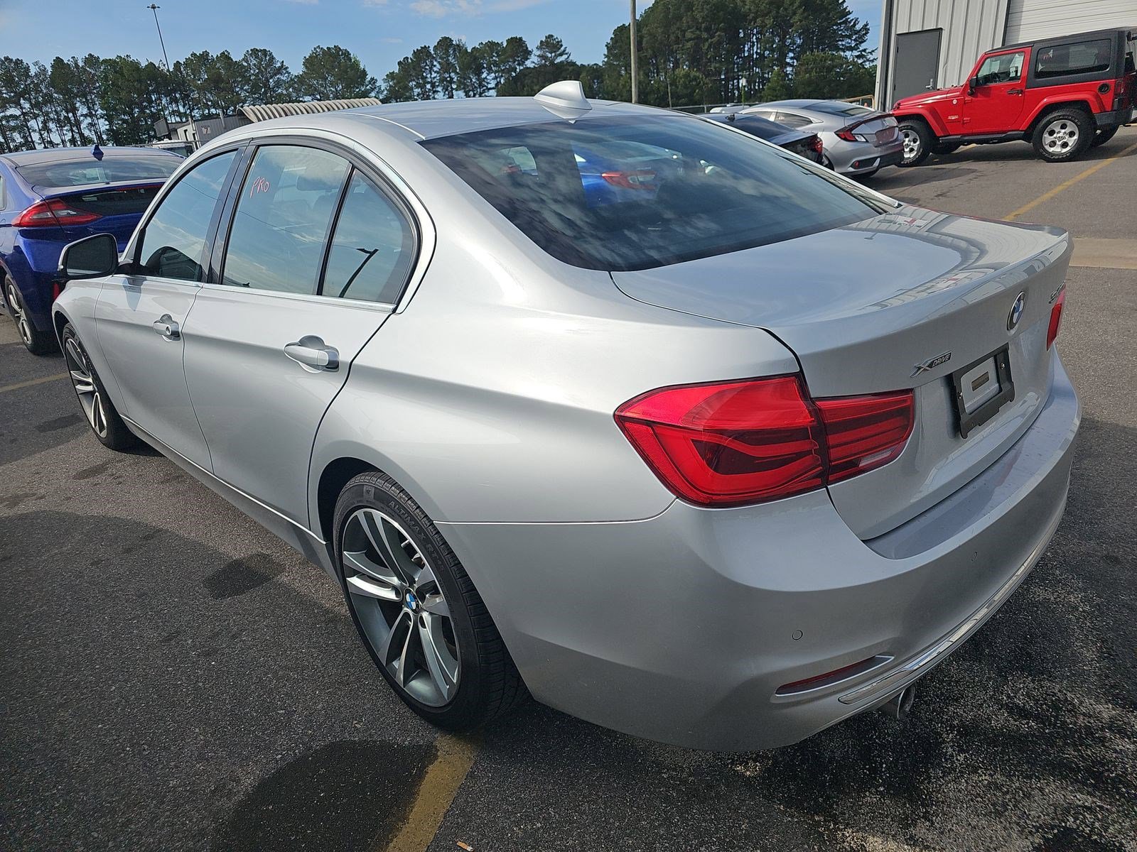Used 2018 BMW 340i xDrive Sedan AWD/4WD image 8