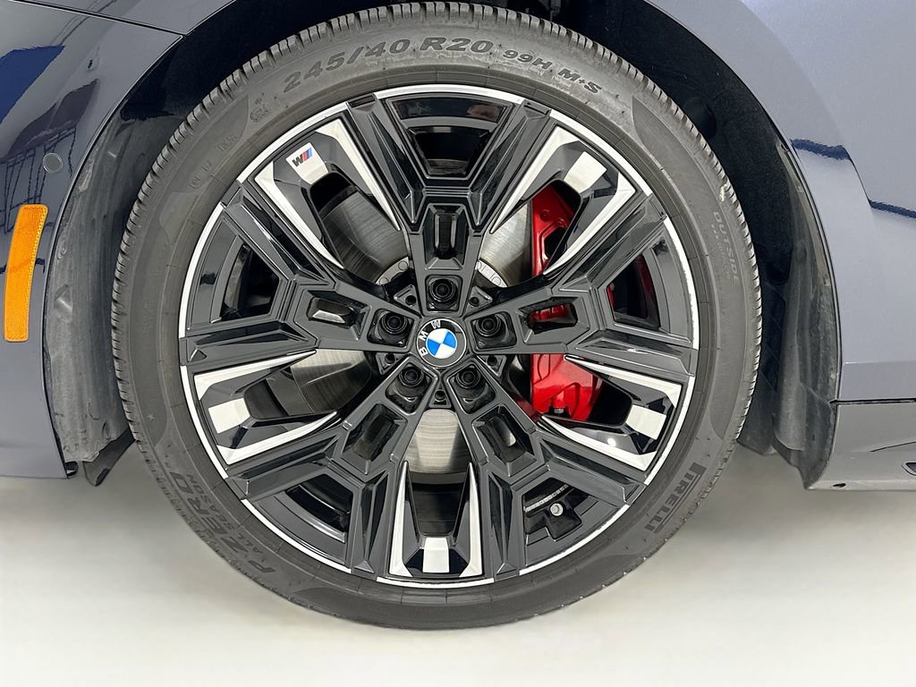 Used 2025 BMW i5 M60 w/ Premium Package AWD/4WD image 11