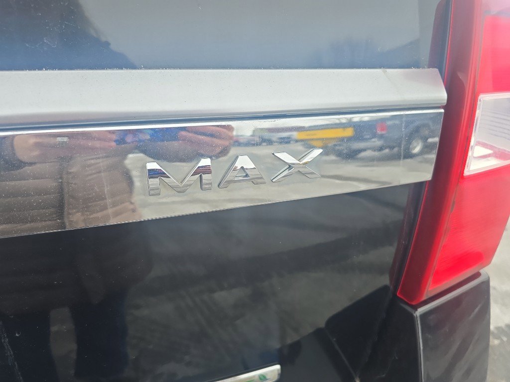 Used 2017 Ford Expedition Max Platinum image 11