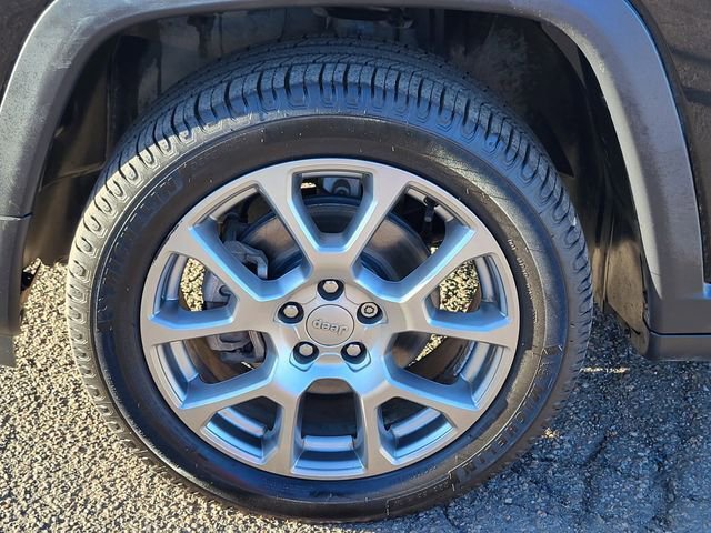 Used 2022 Jeep Compass Latitude w/ Sun and Sound Group image 10