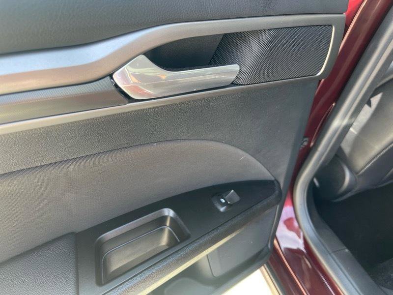 Used 2017 Ford Fusion SE w/ Equipment Group 201A image 35