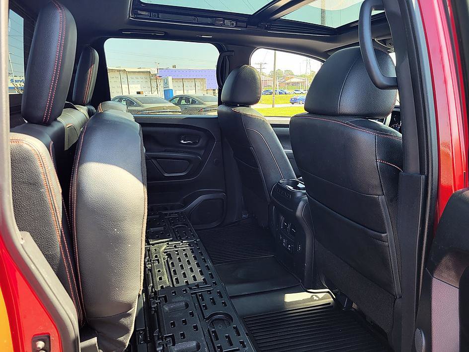 Used 2022 Nissan Titan PRO-4X w/ Pro-4x Convenience Package image 19