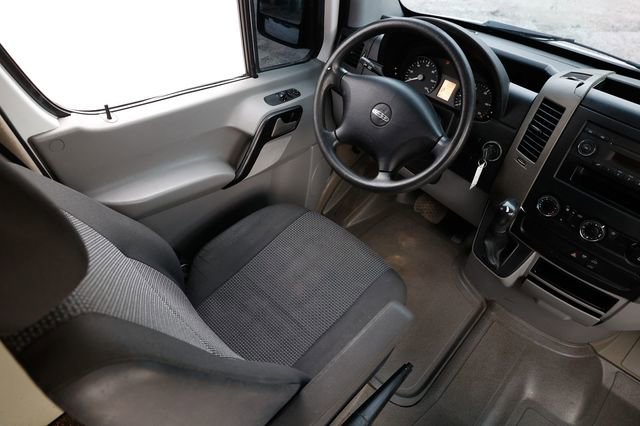 Used 2012 Freightliner Sprinter 2500 image 18