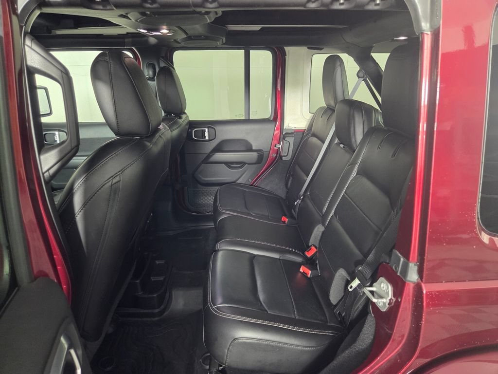 Used 2021 Jeep Wrangler Unlimited Sahara AWD/4WD image 22