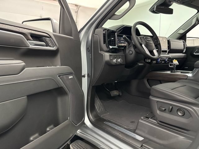New 2026 GMC Sierra 1500 SLT w/ SLT Premium Plus Package AWD/4WD image 16