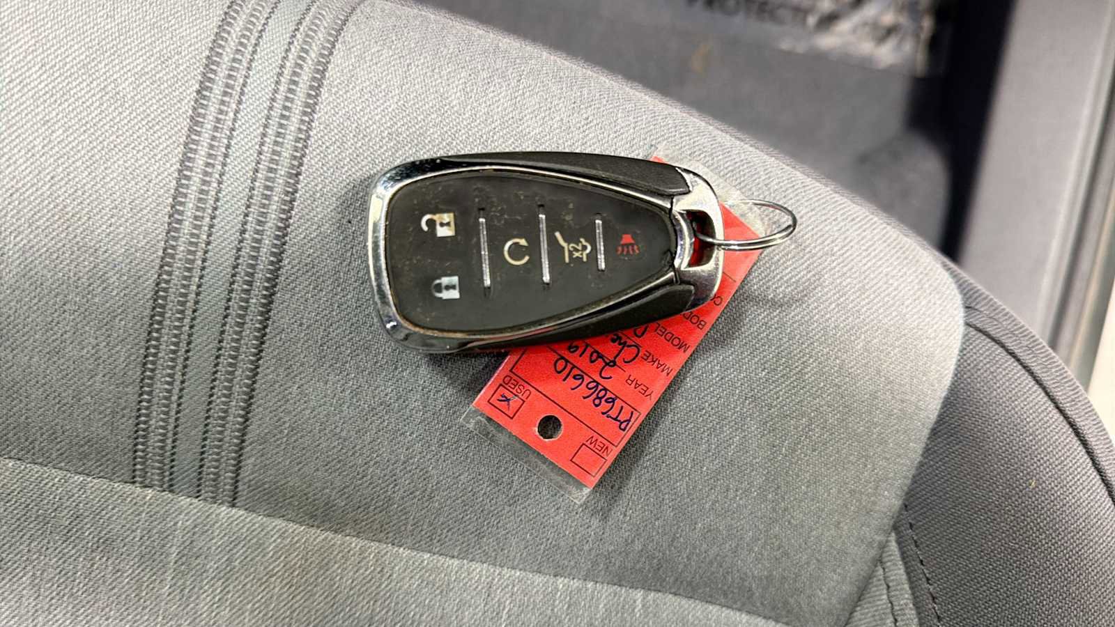 Used 2019 Chevrolet Blazer LT FWD image 30
