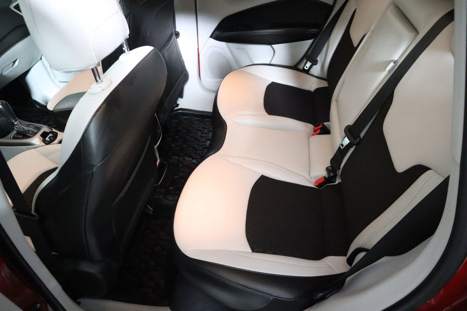 Used 2021 Jeep Compass Latitude w/ Driver Assistance Group image 54