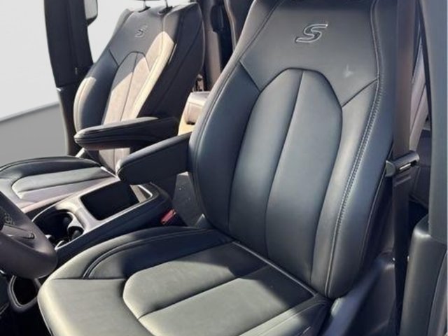 New 2026 Chrysler Pacifica Select w/ S Appearance Package AWD/4WD image 20