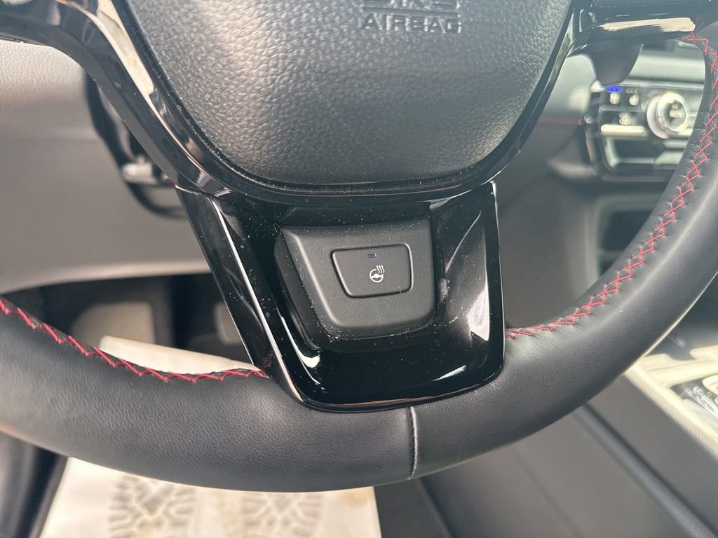 Certified 2025 Honda Pilot Black Edition image 18