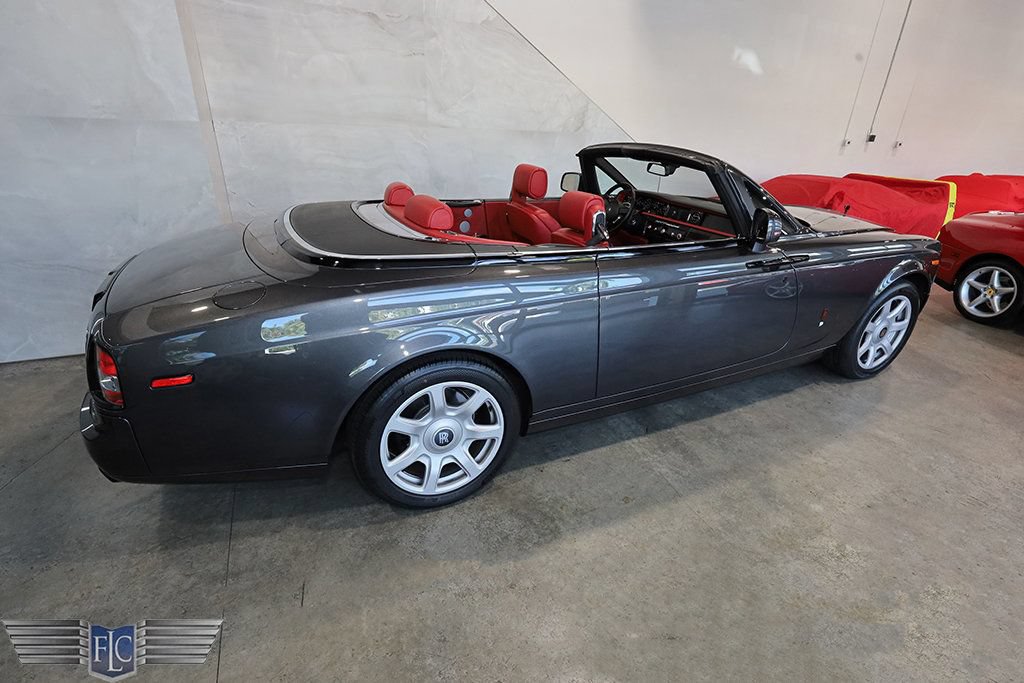 Used 2017 Rolls-Royce Phantom Drophead Coupe RWD image 53