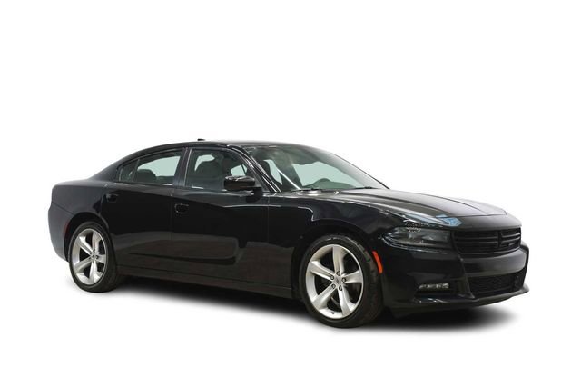 Used 2019 Dodge Charger SXT RWD image 2