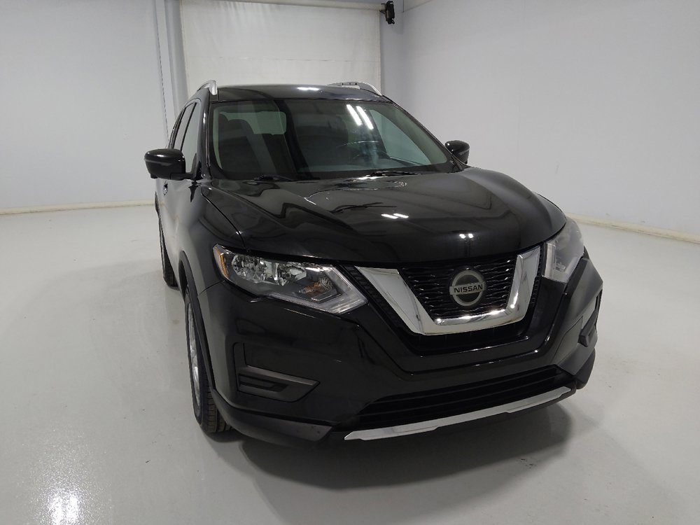 Used 2018 Nissan Rogue SV w/ Premium Package image 14