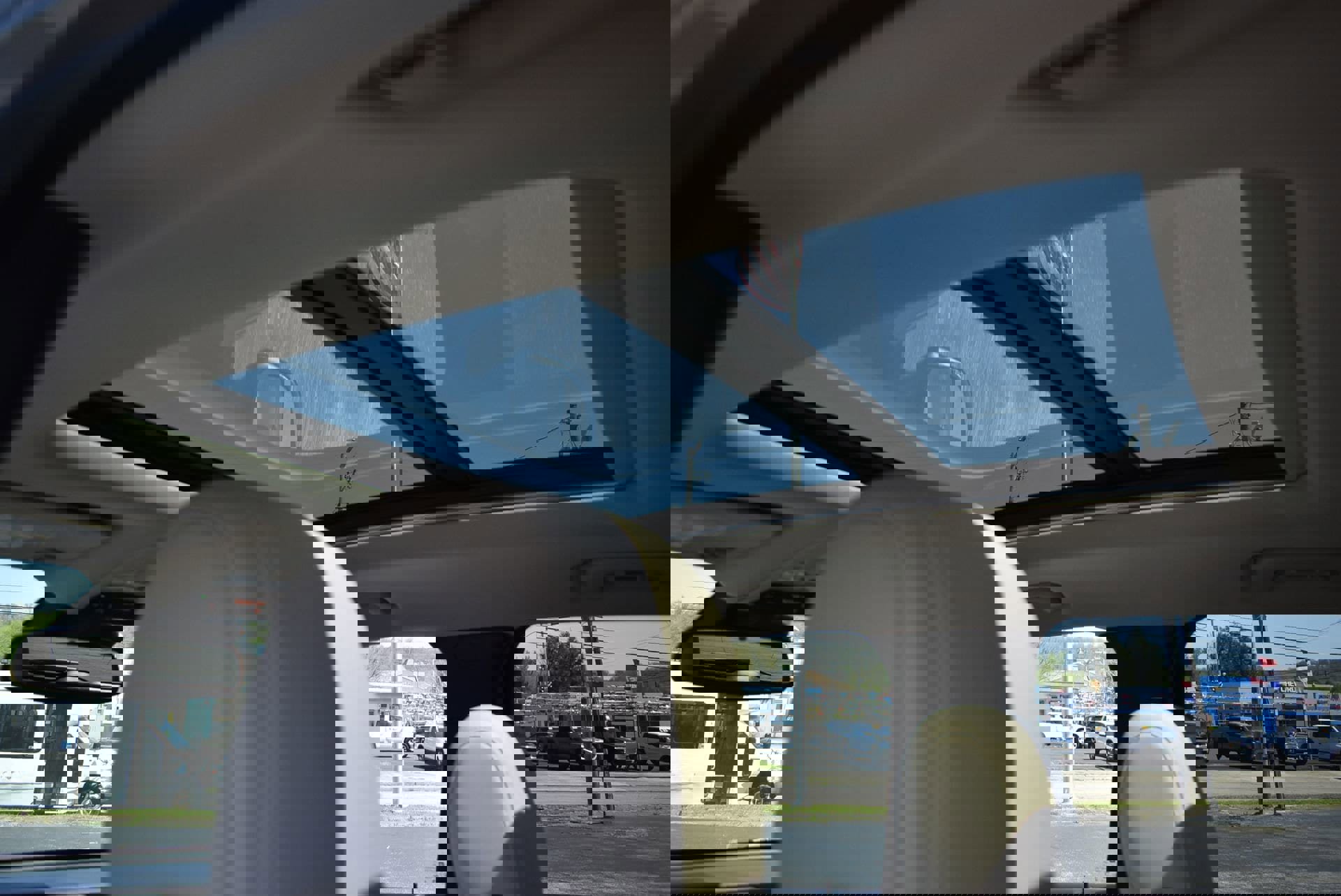 Used 2023 Buick Encore GX Essence w/ Experience Buick Package FWD image 19