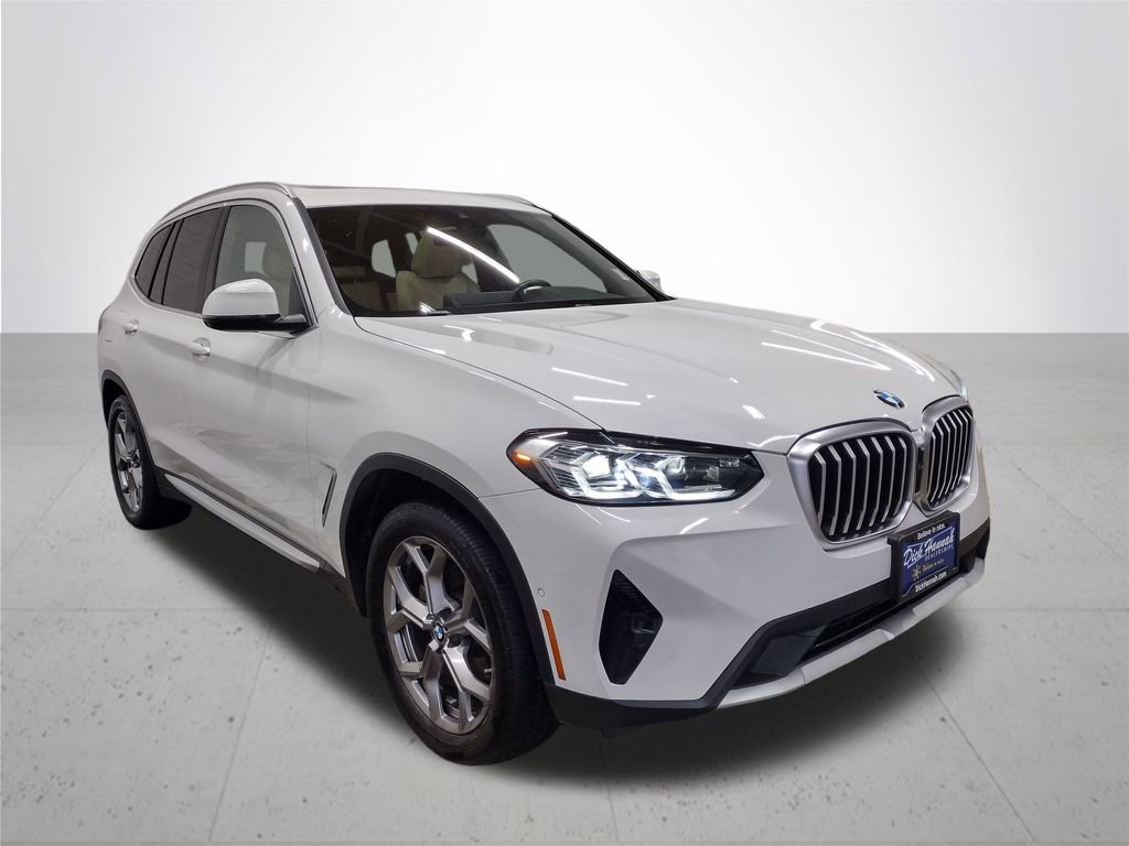 Used 2023 BMW X3 xDrive30i w/ Premium Package image 4