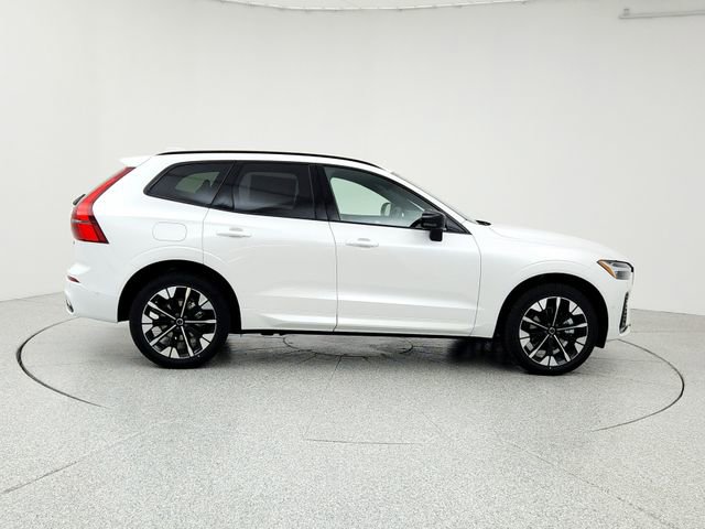 New 2026 Volvo XC60 B5 Plus w/ Protection Package Premier image 4