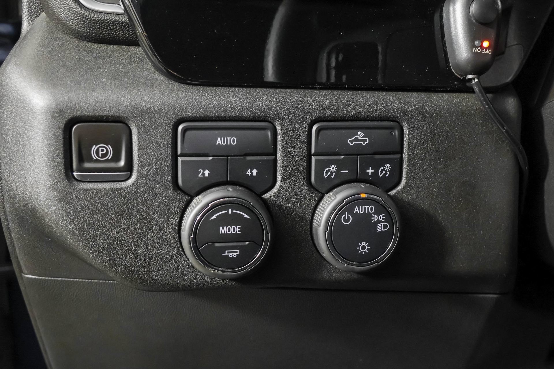 Used 2023 Chevrolet Silverado 1500 LT AWD/4WD image 24