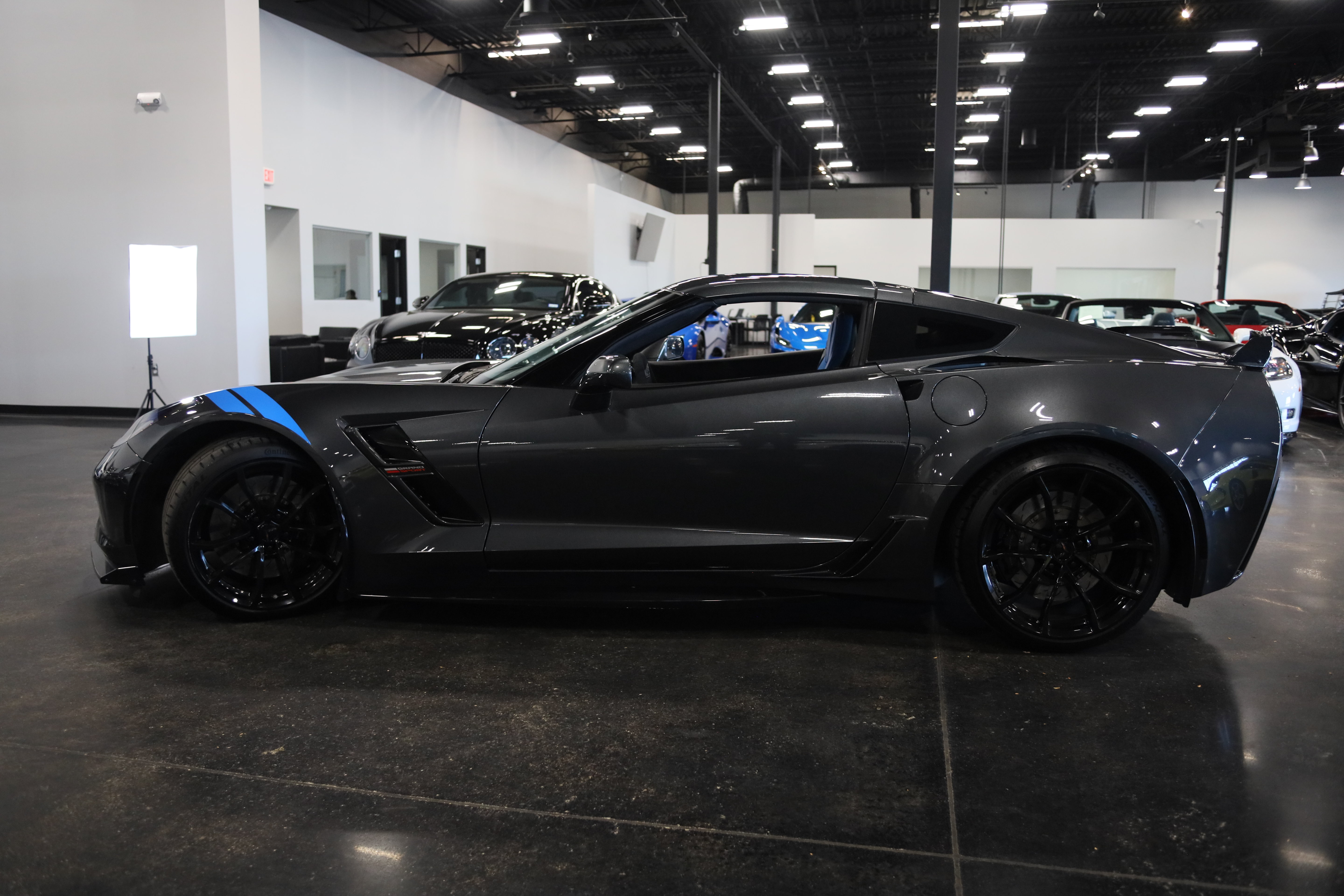 Used 2017 Chevrolet Corvette Grand Sport RWD image 11