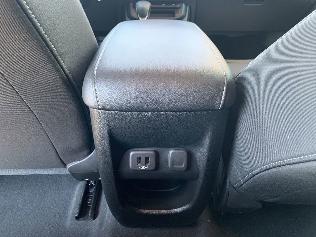Certified 2022 Chevrolet Colorado LT w/ LT Convenience Package image 20