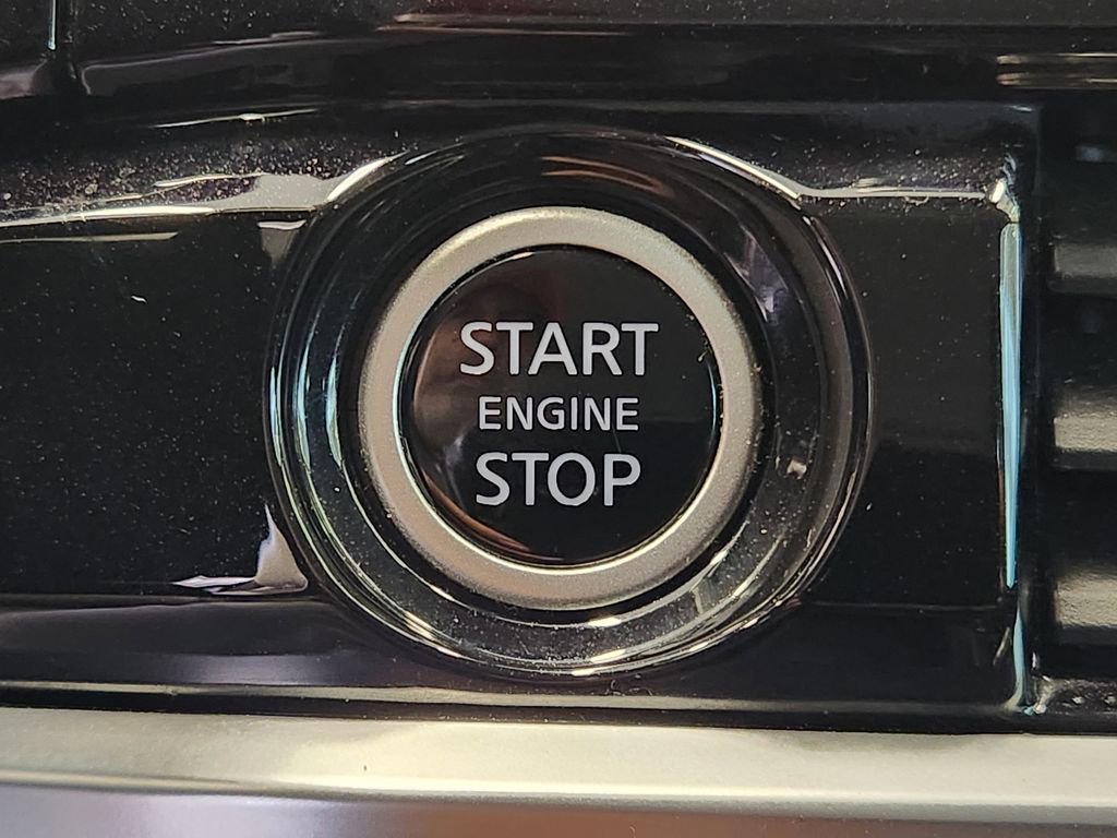 Used 2023 Nissan Pathfinder SL w/ Cargo Package image 19