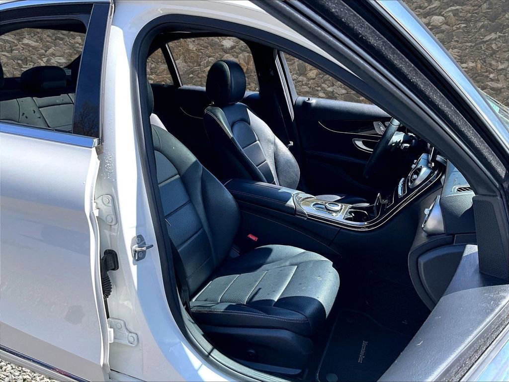 Used 2018 Mercedes-Benz C 300 4MATIC Sedan image 7