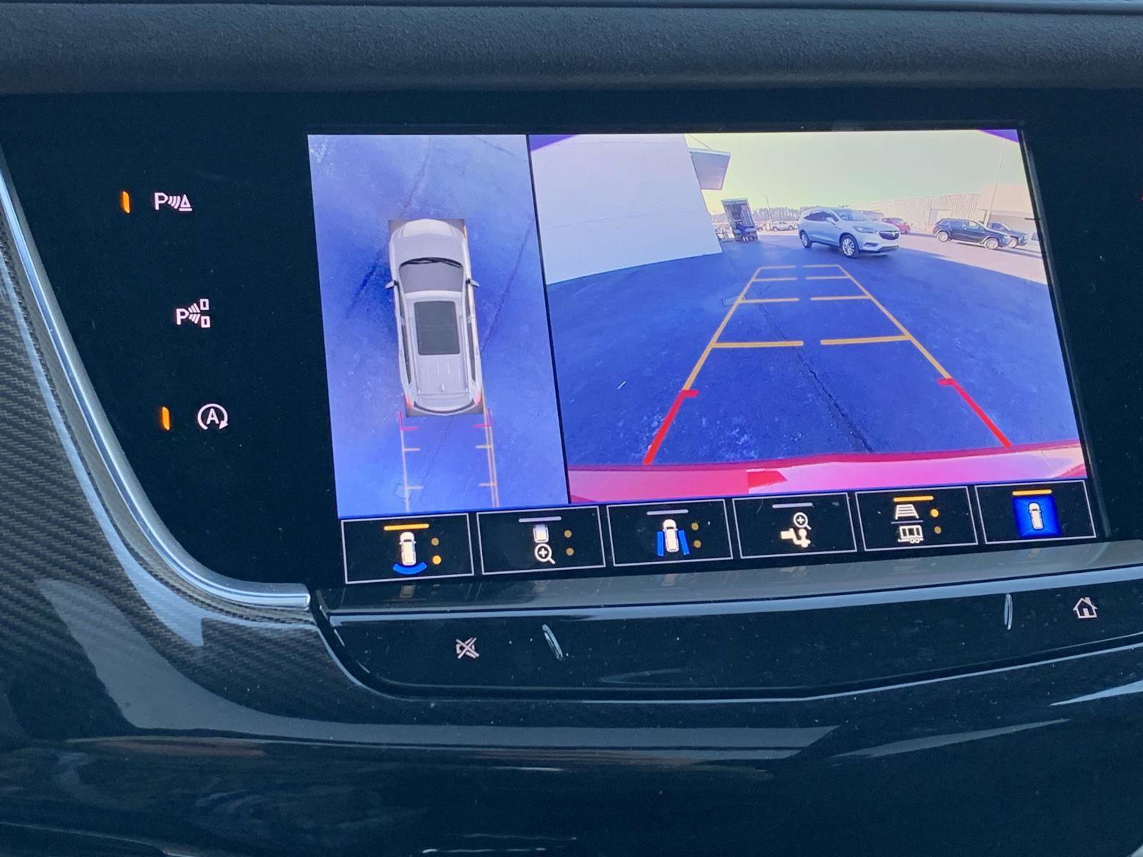 Certified 2024 Cadillac XT6 Sport w/ Platinum Package image 13