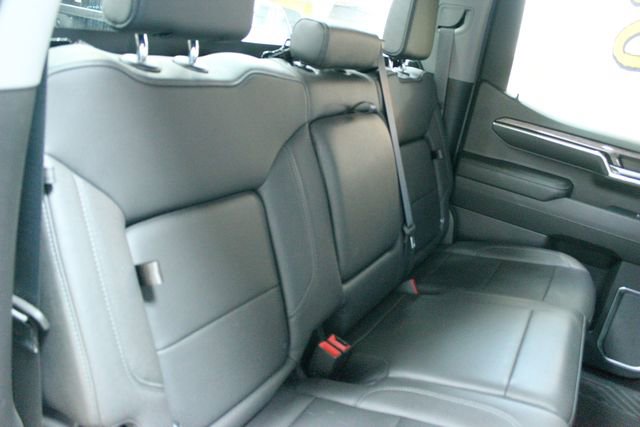 Used 2022 Chevrolet Silverado 1500 LTZ AWD/4WD image 13