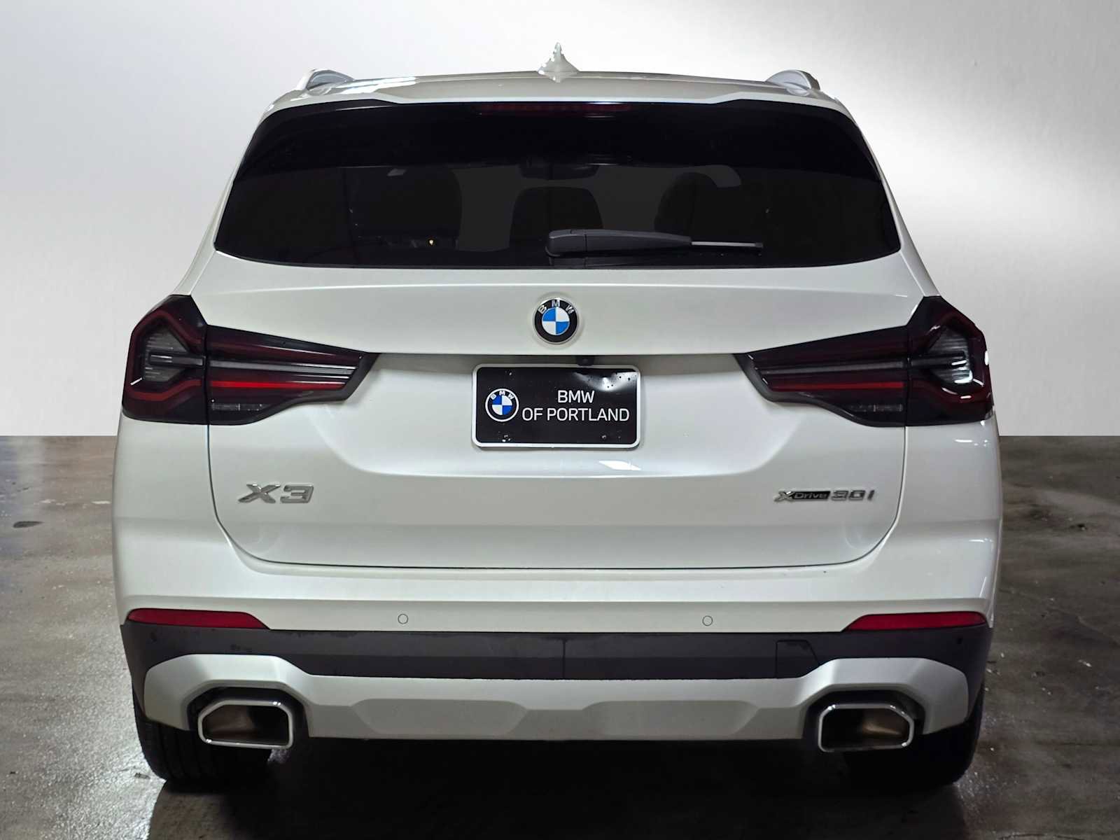 Used 2023 BMW X3 xDrive30i w/ Premium Package image 4