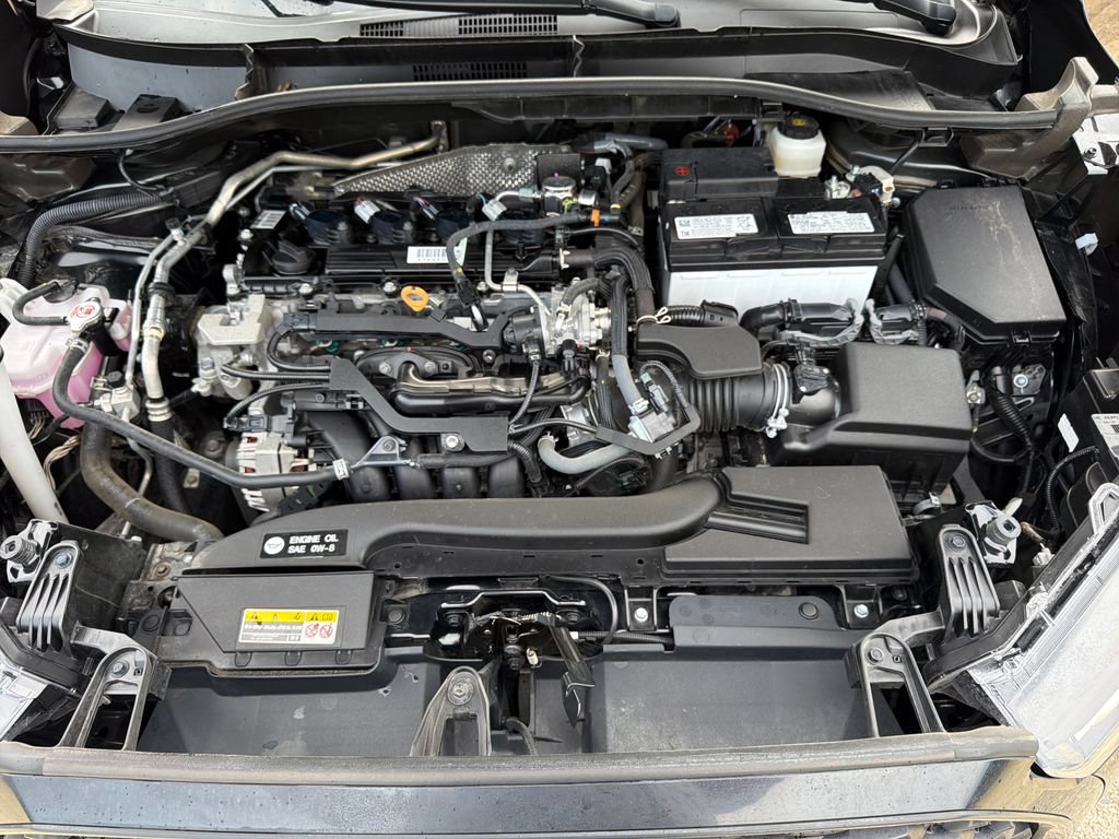 Used 2025 Toyota Corolla Cross LE FWD image 25