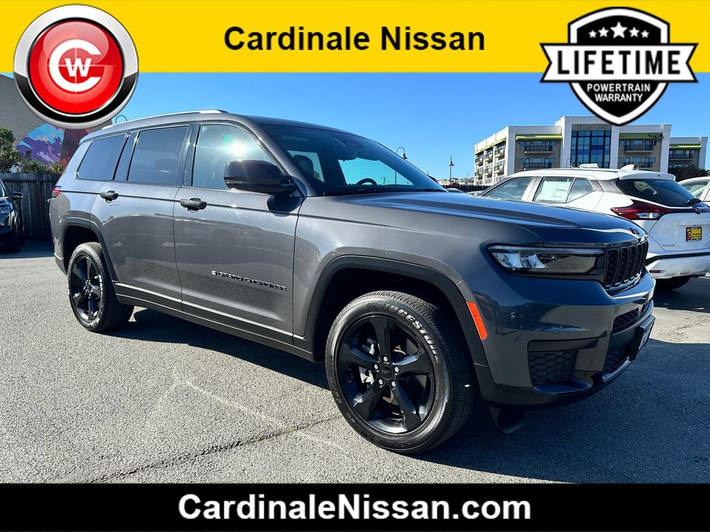 Used 2023 Jeep Grand Cherokee L Altitude AWD/4WD image 1