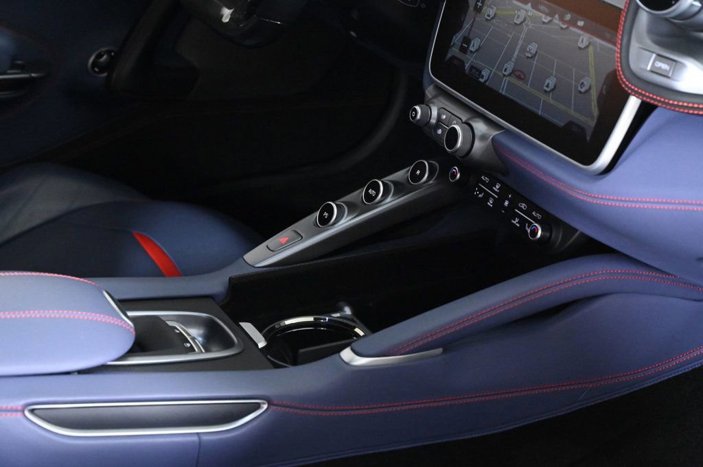 Used 2018 Ferrari GTC4Lusso T image 23