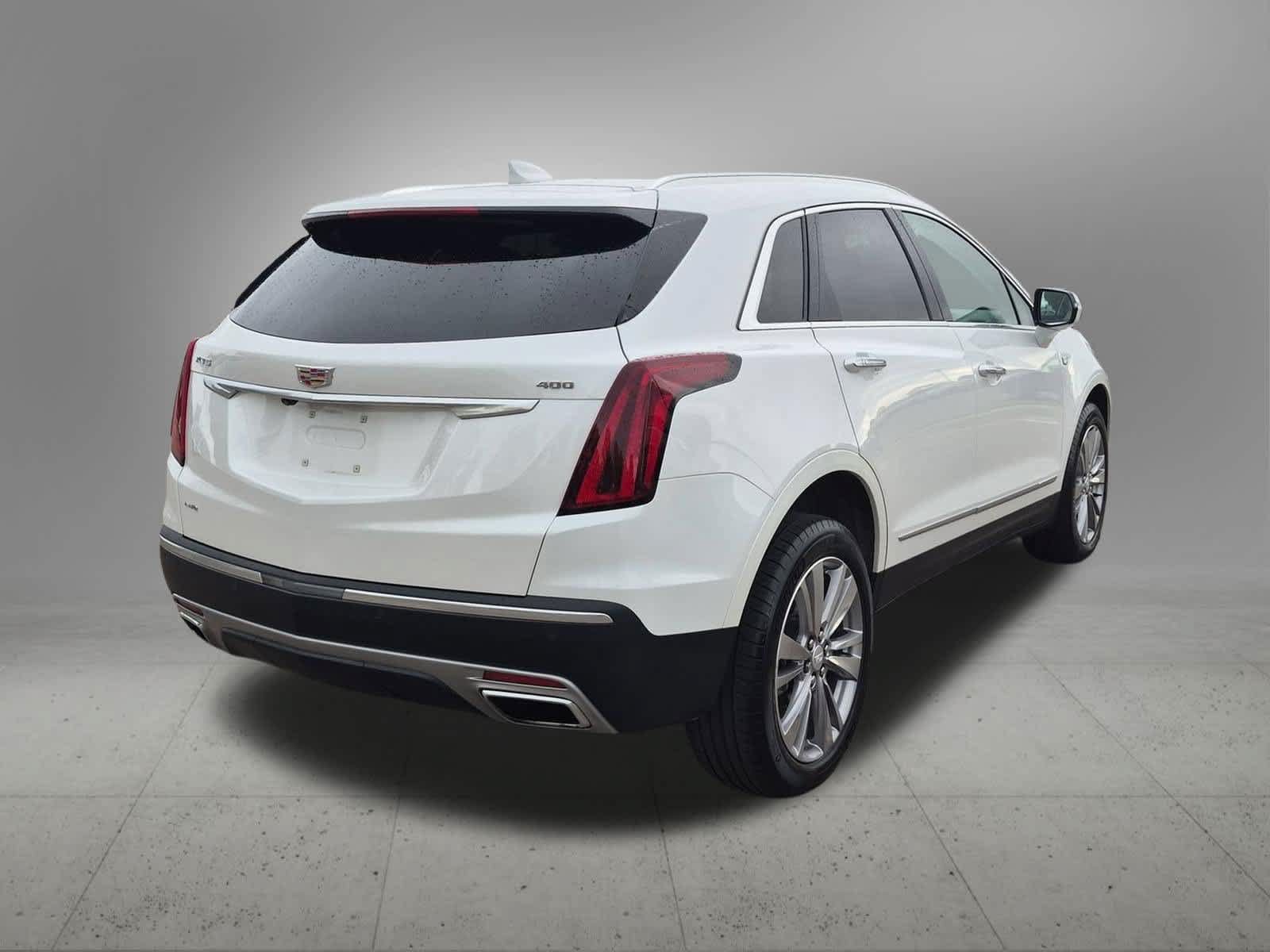 Used 2024 Cadillac XT5 Premium Luxury w/ LPO, Floor Liner Package AWD/4WD image 6