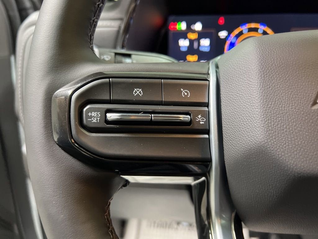New 2025 Chevrolet Colorado LT w/ LT Convenience Package RWD image 24