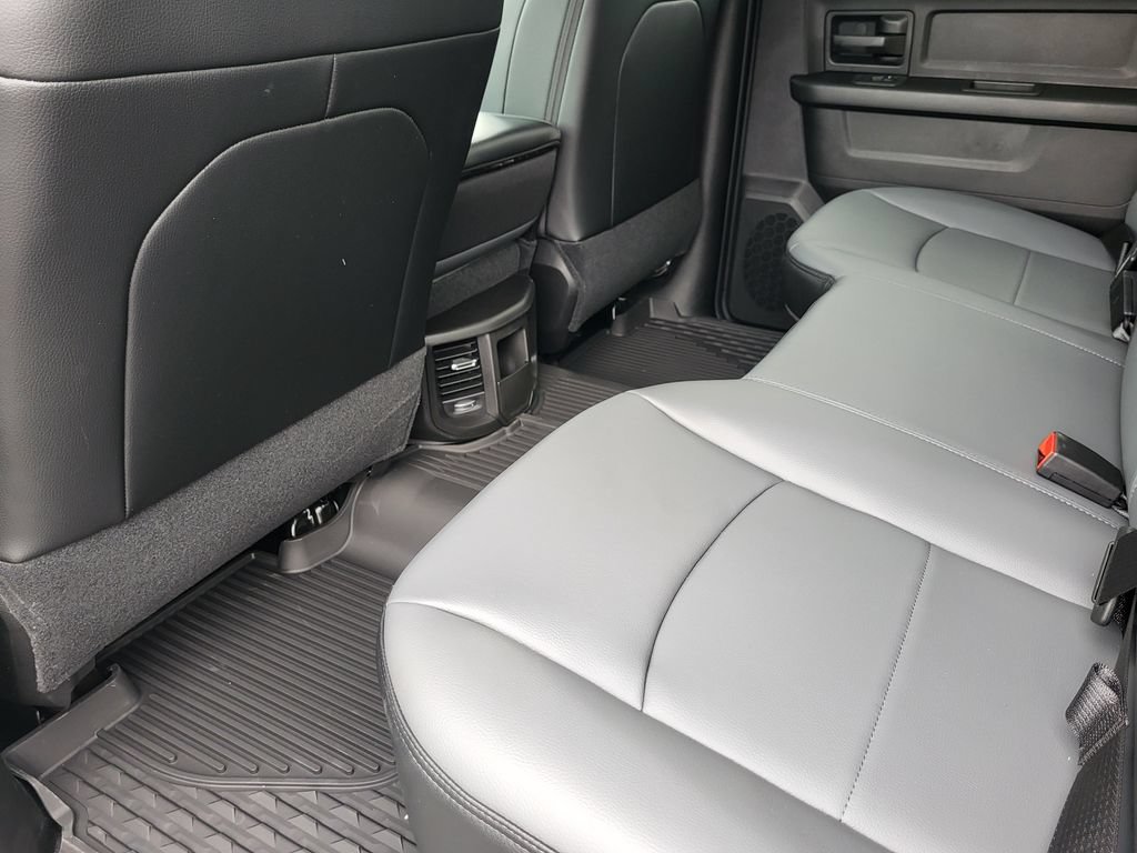 New 2026 RAM 2500 Tradesman w/ Bed Convenience Group AWD/4WD image 31