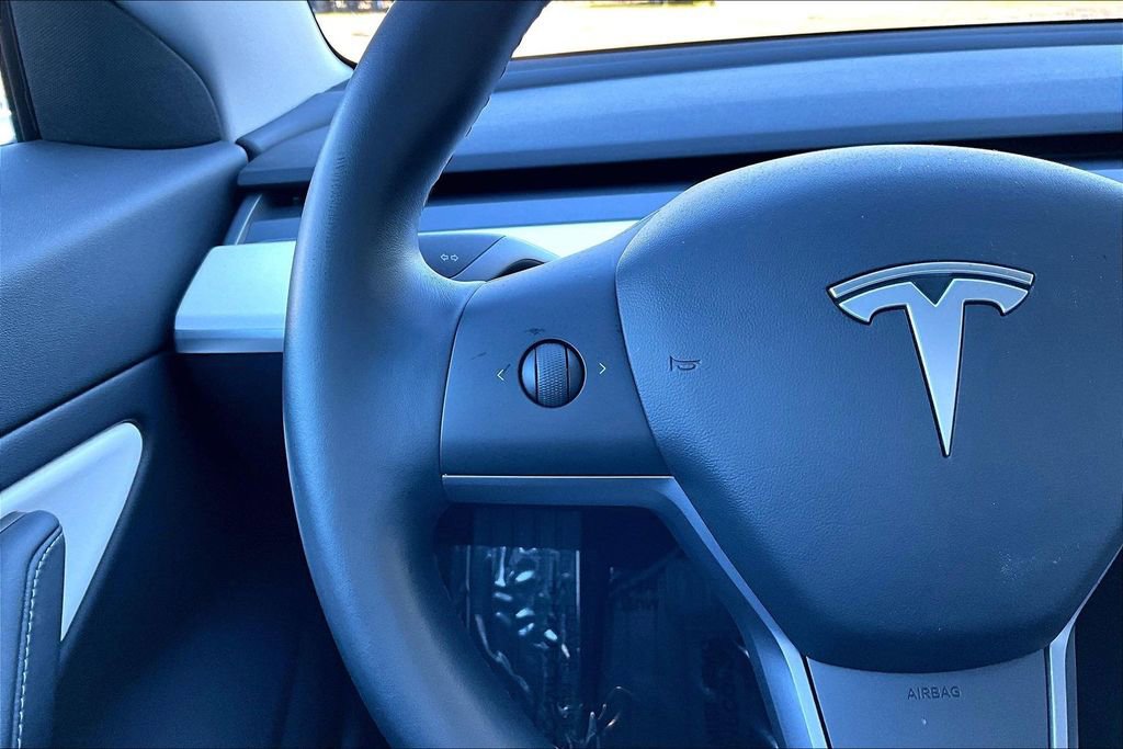 Used 2019 Tesla Model 3 Long Range image 25