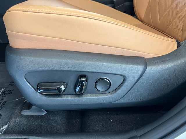 Used 2025 Lexus NX 450h+ AWD w/ Accessory Package (Z2) image 31