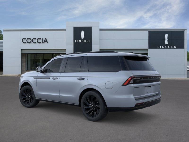 New 2026 Lincoln Navigator Reserve w/ Jet Appearance Package image 4