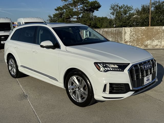 Used 2023 Audi Q7 3.0T Prestige w/ Prestige Package AWD/4WD image 3