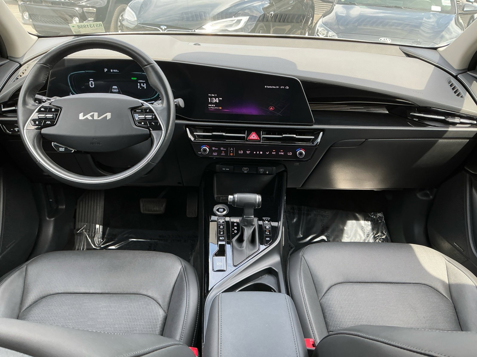 Used 2024 Kia Niro SX image 15